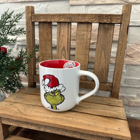 🆕 Grinch Christmas Mug with Santa Hat Double-Sided Mug! - Picture 5 of 9